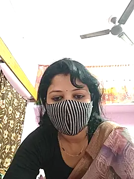 Snapshot of Priyaji7575 chatting on January 15, 2026, 6:28 am Priyaji7575 online show from January 15, 2026, 6:28 am