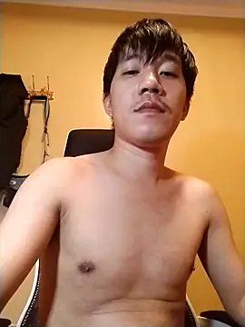 asian guy67 online show from May 17, 2026, 3:01 pm