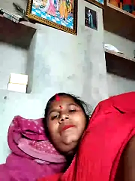 Hot di97 online show from April 3, 2026, 9:05 am