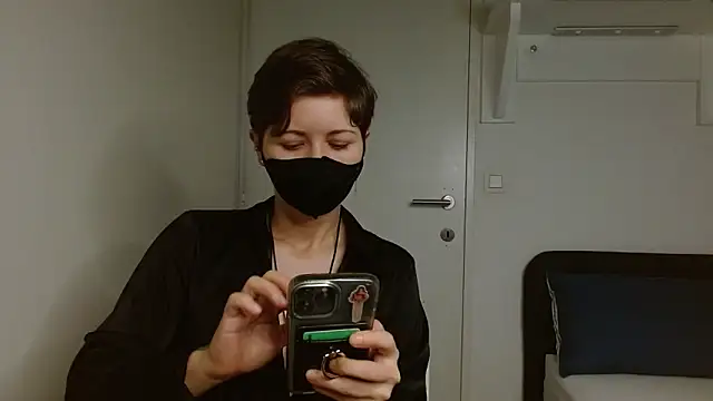 Alexxa XX online show from February 2, 2026, 8:41 pm