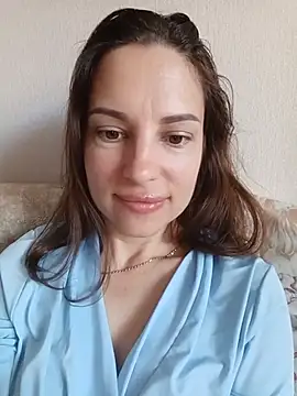 She-Moon online show from May 26, 2026, 6:22 am