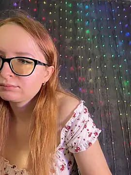 coy girl  online show from February 4, 2026, 11:49 am