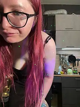 coy girl  online show from January 13, 2026, 2:21 pm