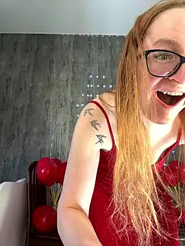 coy girl  online show from February 14, 2026, 11:21 am