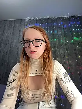 coy girl  online show from February 6, 2026, 12:23 pm