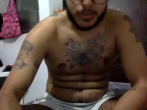 Tito 12  online show from February 11, 2026, 4:45 am