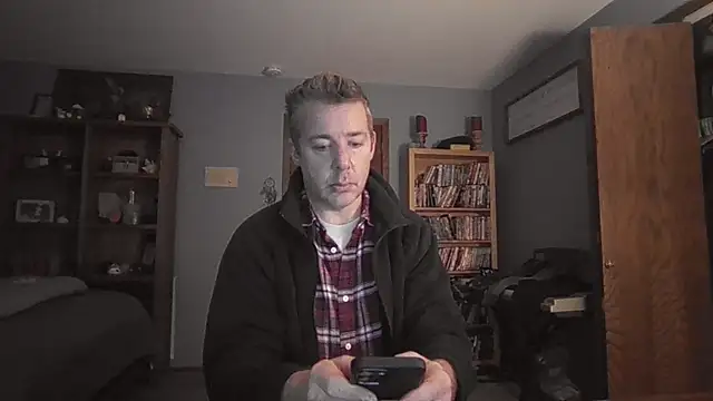 chrisw8140 online show from March 6, 2026, 5:02 am