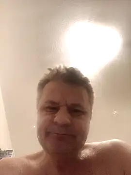 Borgio123 online show from April 15, 2026, 11:49 pm