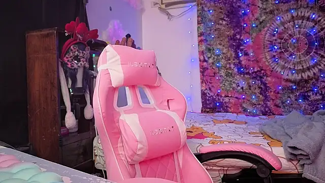 25sweetlilbunny online show from February 24, 2026, 4:13 am