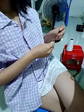 Fullmoon22 online show from January 14, 2026, 7:34 am