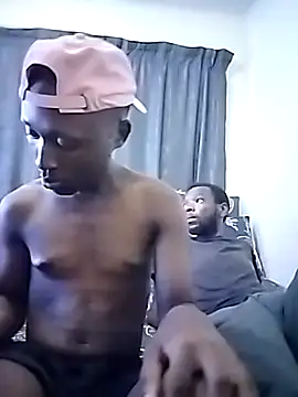 FINEBABYWOLF online show from March 12, 2026, 8:35 pm