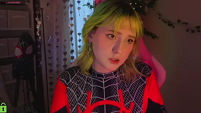 Snapshot of Roziett_Belle chatting on February 23, 2026, 8:37 am Roziett Belle online show from February 23, 2026, 8:37 am