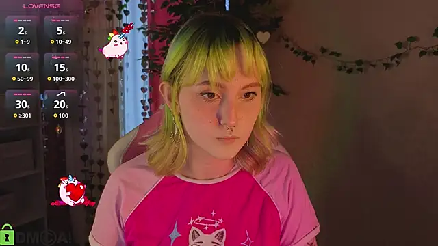 Snapshot of Roziett_Belle chatting on February 15, 2026, 8:57 am Roziett Belle online show from February 15, 2026, 8:57 am