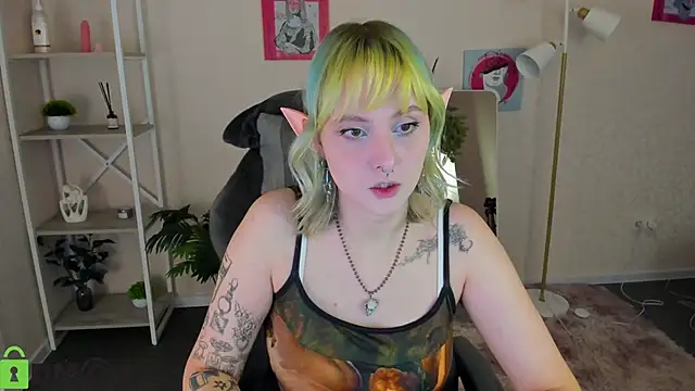 Snapshot of Roziett_Belle chatting on February 2, 2026, 9:08 am Roziett Belle online show from February 2, 2026, 9:08 am