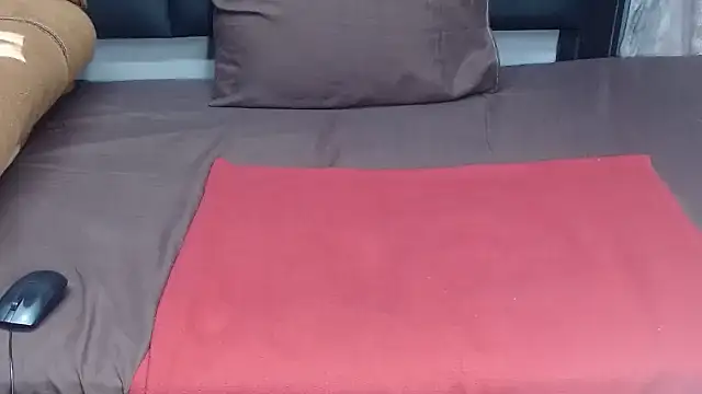 AssQueen32 online show from March 12, 2026, 3:49 pm