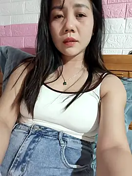 Ngocmai lazdy online show from May 8, 2026, 3:16 pm