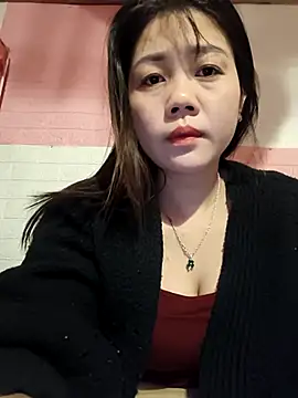 Ngocmai lazdy online show from February 13, 2026, 4:07 pm