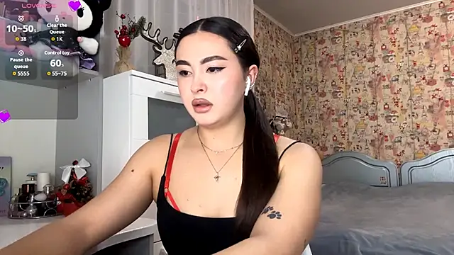 Snapshot of WavaBaber chatting on January 13, 2026, 6:12 pm WavaBaber online show from January 13, 2026, 6:12 pm