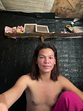 Snapshot of HugeAgatha chatting on February 22, 2026, 6:49 am HugeAgatha online show from February 22, 2026, 6:49 am