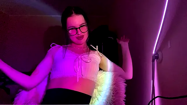 Snapshot of AkilahMilke chatting on January 14, 2026, 8:01 pm AkilahMilke online show from January 14, 2026, 8:01 pm