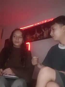 AlexxaAndRileyy online show from February 5, 2026, 12:01 pm