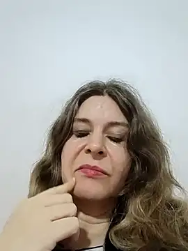 Didi2081 online show from February 17, 2026, 10:07 pm