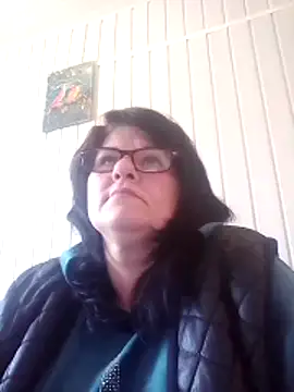 NysiOlsen online show from April 17, 2026, 9:56 am