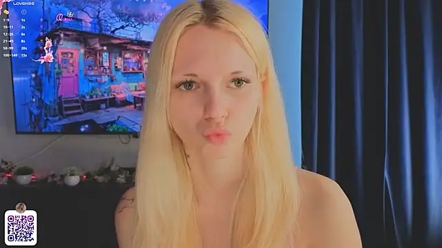 Snapshot of JuanaSumma chatting on June 26, 2026, 6:08 am JuanaSumma online show from June 26, 2026, 6:08 am