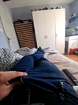 n-alan88 online show from April 9, 2026, 1:39 pm