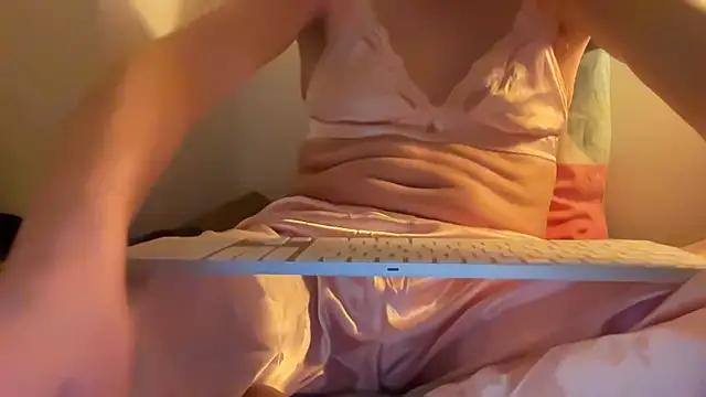 B4by Pink online show from January 15, 2026, 9:07 pm