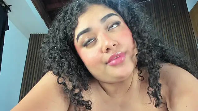 Karla18  online show from May 8, 2026, 3:32 am