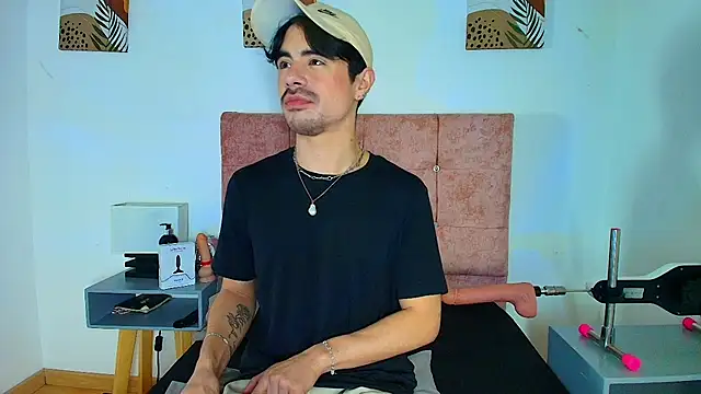 Snapshot of Ethan_Briggs_ chatting on February 6, 2026, 3:57 am Ethan Briggs online show from February 6, 2026, 3:57 am