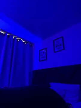 Pretty  Milf online show from March 10, 2026, 1:04 pm