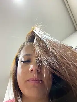 Pretty  Milf online show from March 17, 2026, 8:50 am