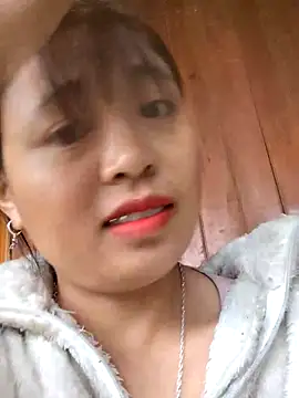 Snapshot of miumiu_sexy2x chatting on January 15, 2026, 2:37 am miumiu sexy2x online show from January 15, 2026, 2:37 am