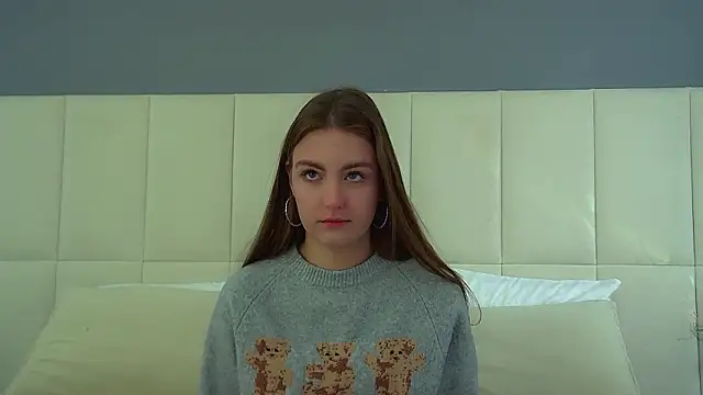 Snapshot of SofiaSarvain chatting on February 4, 2026, 6:30 am SofiaSarvain online show from February 4, 2026, 6:30 am