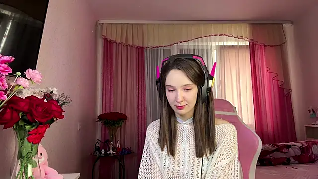 MarcelaBlas online show from May 18, 2026, 2:11 pm