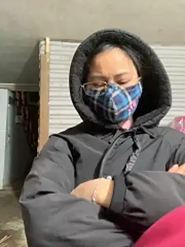 emgaisayhi online show from February 9, 2026, 2:48 pm