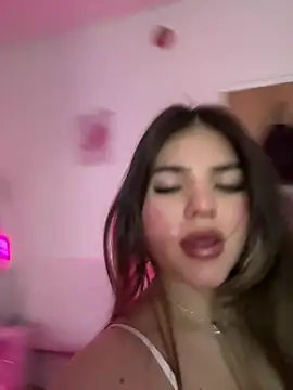 LilaMason online show from February 4, 2026, 9:32 pm