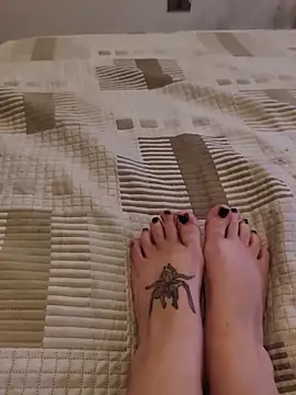 Snapshot of Lindandre92 chatting on February 14, 2026, 5:13 pm Lindandre92 online show from February 14, 2026, 5:13 pm