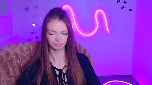 Snapshot of Lina_Loveuu chatting on February 20, 2026, 12:29 pm Lina Loveuu online show from February 20, 2026, 12:29 pm