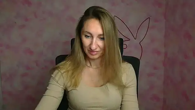 Diana Sweeet  online show from April 15, 2026, 5:46 am