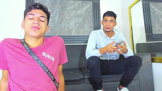 Snapshot of ALEX_KEITH26 chatting on February 23, 2026, 12:28 pm ALEX KEITH26 online show from February 23, 2026, 12:28 pm