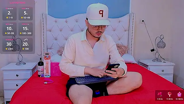 Snapshot of Salvattore_Muller chatting on March 2, 2026, 7:10 pm Salvattore Muller online show from March 2, 2026, 7:10 pm