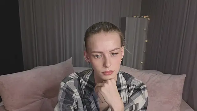 Snapshot of kittie_like18 chatting on February 5, 2026, 1:12 am kittie like18 online show from February 5, 2026, 1:12 am