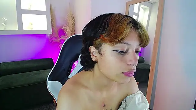 melodyy as online show from April 7, 2026, 12:29 pm