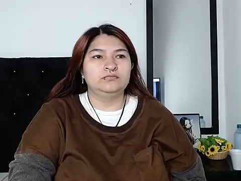 LauraHorny69 online show from February 11, 2026, 1:00 pm