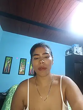 Snapshot of halixstoner chatting on January 18, 2026, 3:43 am halixstoner online show from January 18, 2026, 3:43 am