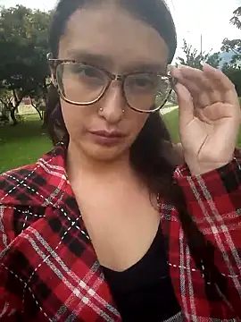 Karla-giraldo 1 online show from March 3, 2026, 2:24 pm