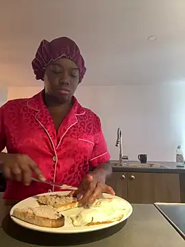 icelyne 2001 online show from March 9, 2026, 5:16 pm